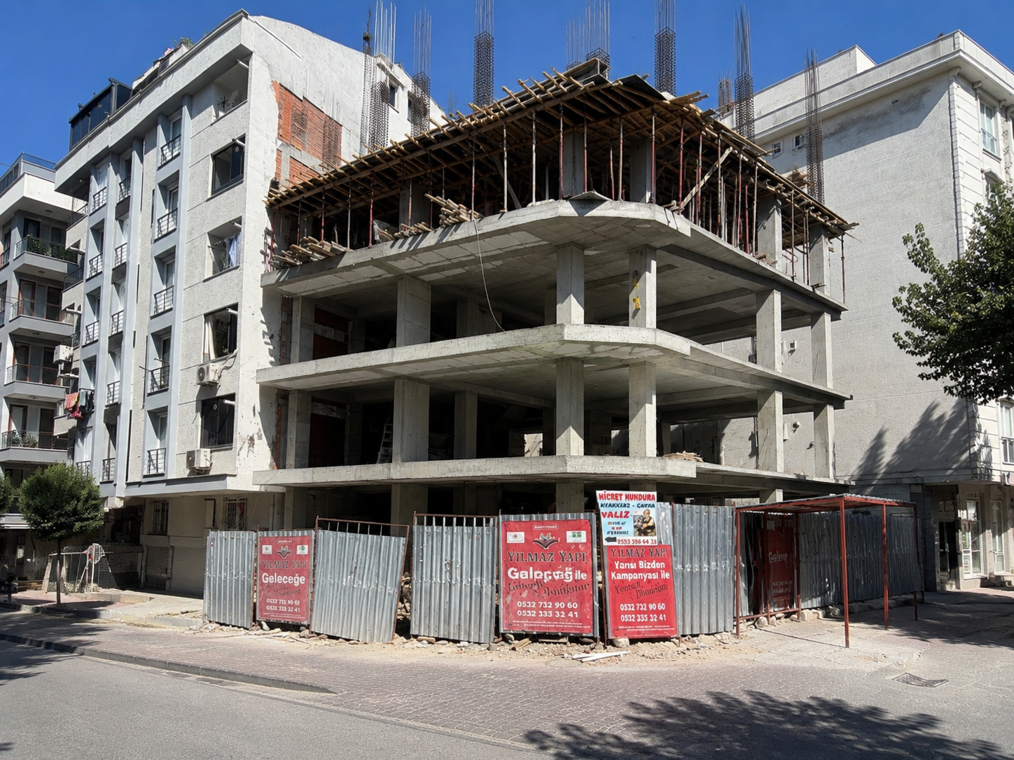 ÖZTÜRK APARTMANI
